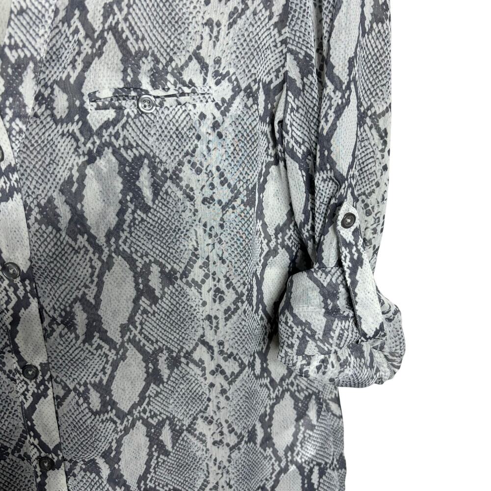 Kut from the Kloth Sinclaire Snake Print Button Up Blouse Women's Size Small - Picture 4 of 11